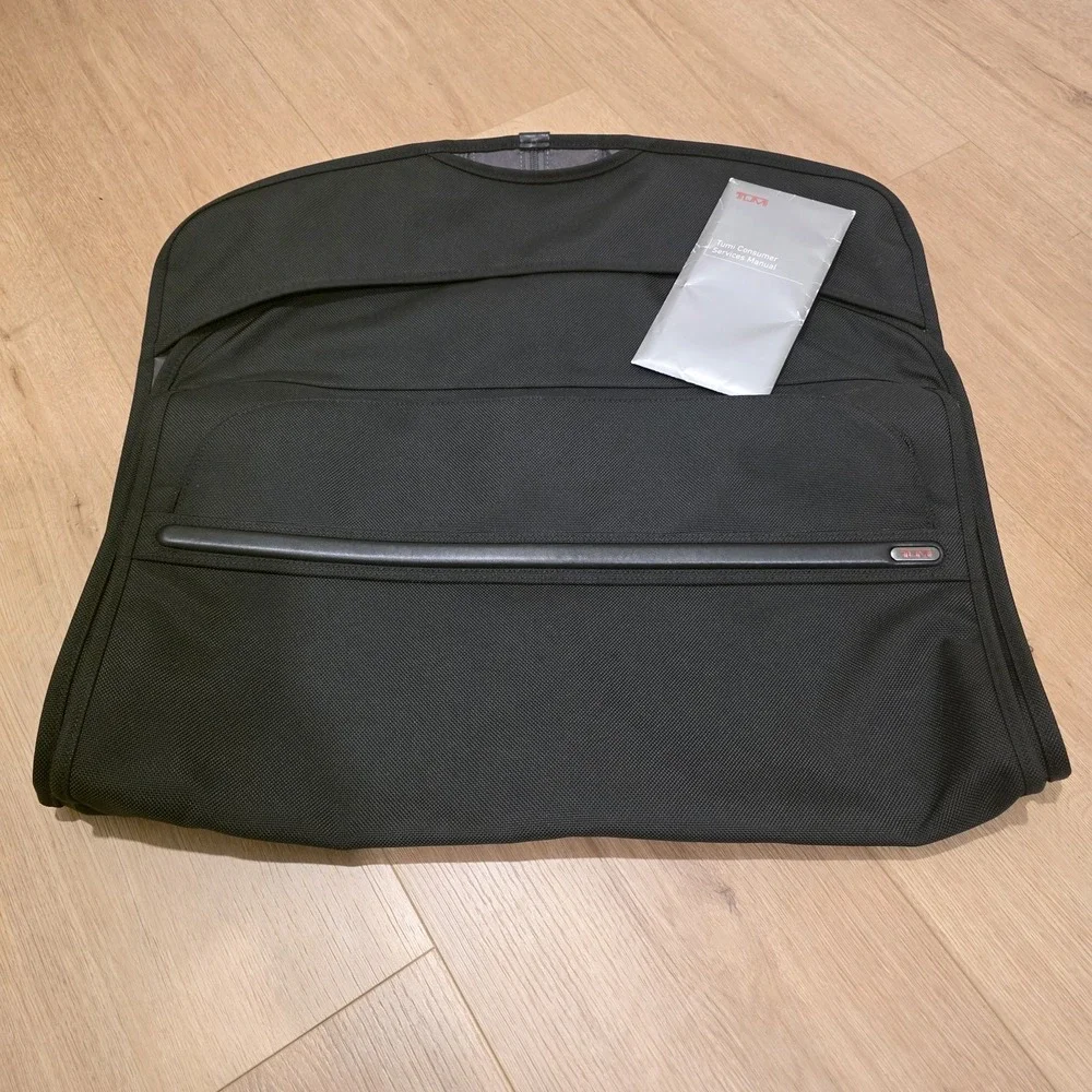 TUMI Alpha Bifold Carry-On Travel Garment Bag Ballistic Nylon w/ Manual *READ*